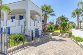 Salento Case Vacanza di Massimo Ferilli - L' Azzurra di Claudia Marina Di Pescoluse